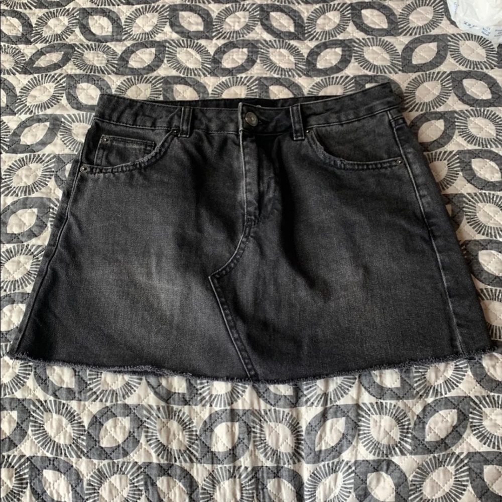 Denim BDG black skirt